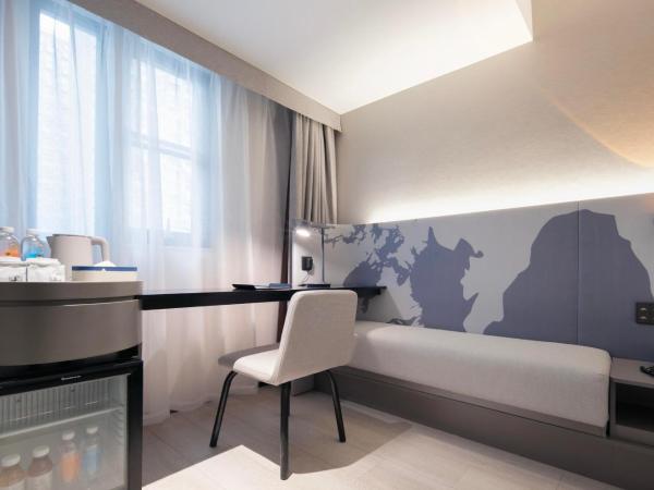 Atour Light Hotel Wuhan Jiangtan Jianghan Road Pedestrian Street : photo 4 de la chambre chambre double lumineuse