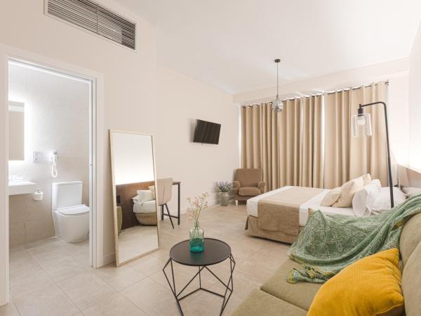 AACR Hotel Monteolivos : photo 2 de la chambre chambre familiale standard