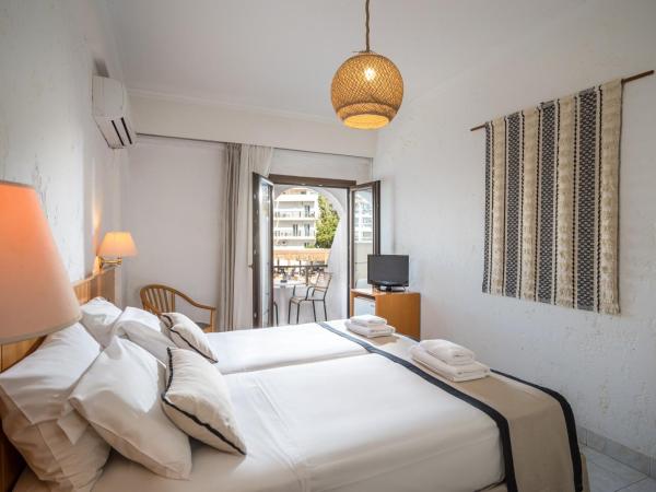 Heronissos Hotel : photo 1 de la chambre chambre double ou lits jumeaux