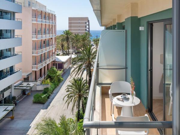 Mediterranean Hotel : photo 4 de la chambre suite junior familiale