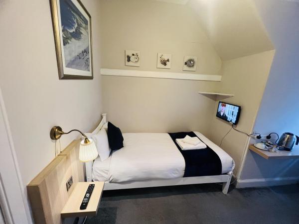 Ardenlee Guest House : photo 1 de la chambre chambre simple avec salle de bains commune