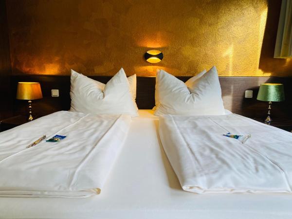 Hotel Christina : photo 1 de la chambre chambre familiale