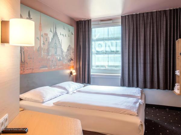 B&B Hotel Nürnberg-Hbf : photo 4 de la chambre chambre triple