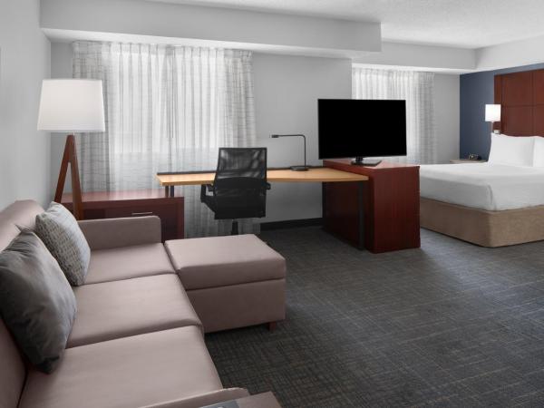 Residence Inn by Marriott San Diego Downtown : photo 2 de la chambre studio lit queen-size avec canapé-lit