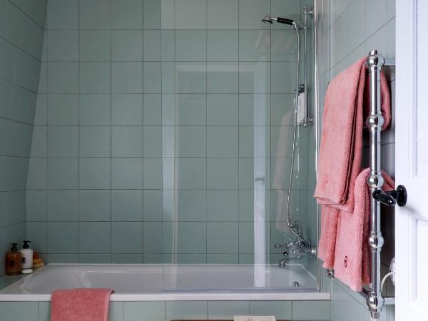 Hôtel de La Boétie : photo 10 de la chambre chambre double avec balcon