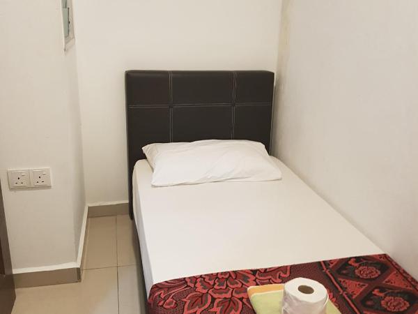 Meera Heritage Motel : photo 2 de la chambre chambre simple avec salle de bains privative