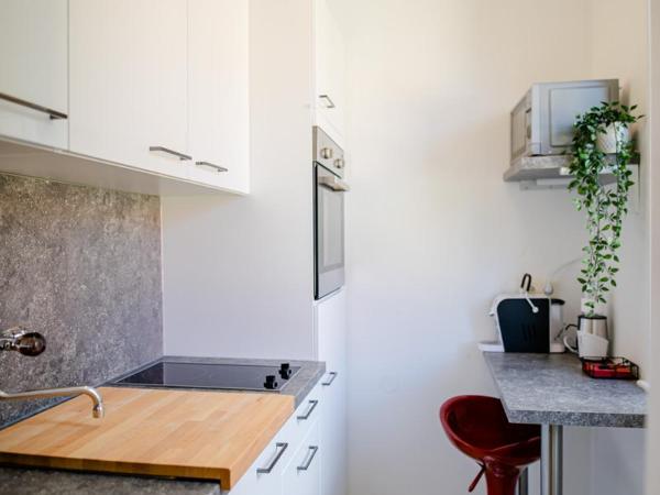 zimmer-graz : photo 2 de la chambre appartement avec douche