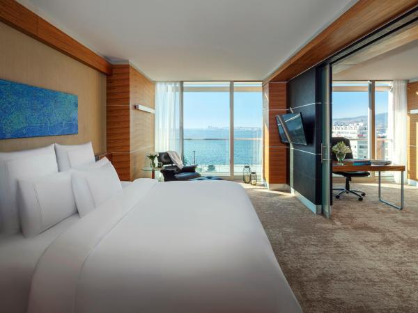 Swissotel Buyuk Efes Izmir : photo 2 de la chambre suite affaires - vue sur mer