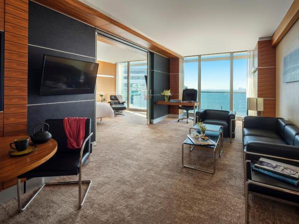 Swissotel Buyuk Efes Izmir : photo 4 de la chambre suite affaires - vue sur mer