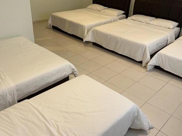 The Glorious Straits Hotel : photo 3 de la chambre chambre familiale