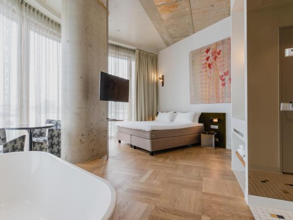 Hotel Pontsteiger : photo 1 de la chambre junior suite double or twin – riverfront view