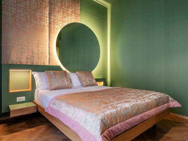 Le Texture Premium Rooms Duomo-Cordusio : photo 1 de la chambre chambre lit queen-size avec balcon
