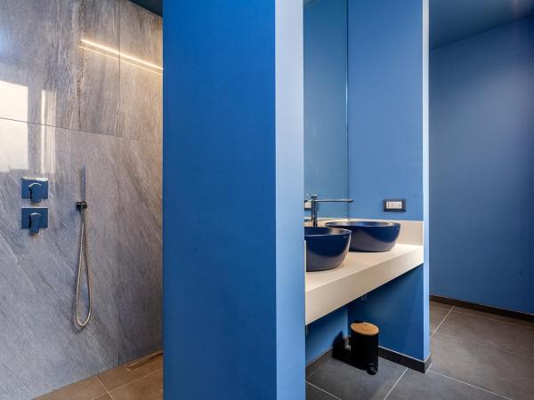Le Texture Premium Rooms Duomo-Cordusio : photo 7 de la chambre chambre double deluxe avec baignoire