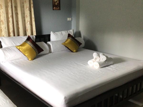 Mae Kok River Cliff Residence : photo 5 de la chambre chambre double standard
