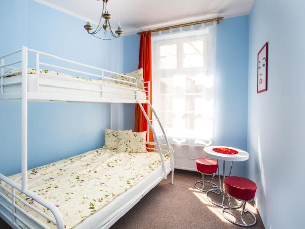 Hostel Freedom : photo 1 de la chambre chambre double standard avec salle de bains et toilettes communes