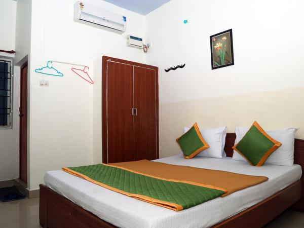 ROYAL GREEN AIRPORT TRANSIT ACCOMMODATION : photo 5 de la chambre chambre double standard avec ventilateur