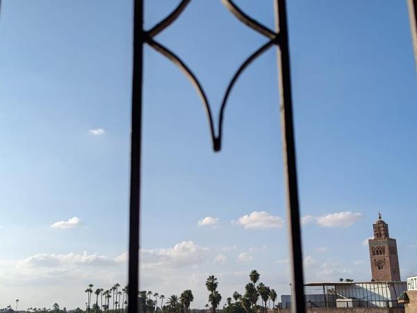 Riad dar sahrawi : photo 4 de la chambre chambre double deluxe avec douche