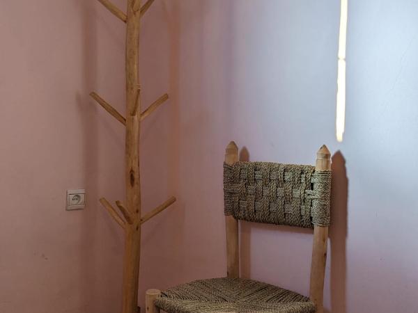 Riad dar sahrawi : photo 5 de la chambre chambre double deluxe avec douche