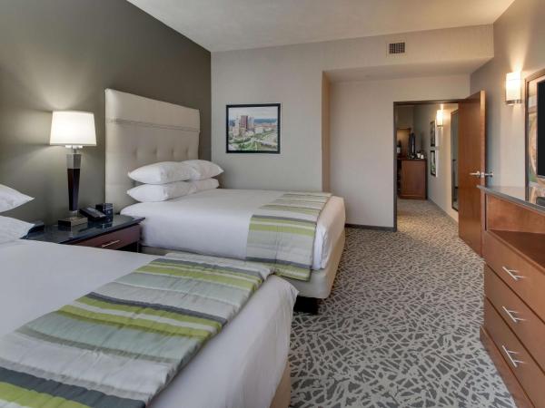 Drury Inn & Suites Columbus Polaris : photo 4 de la chambre suite lit queen-size