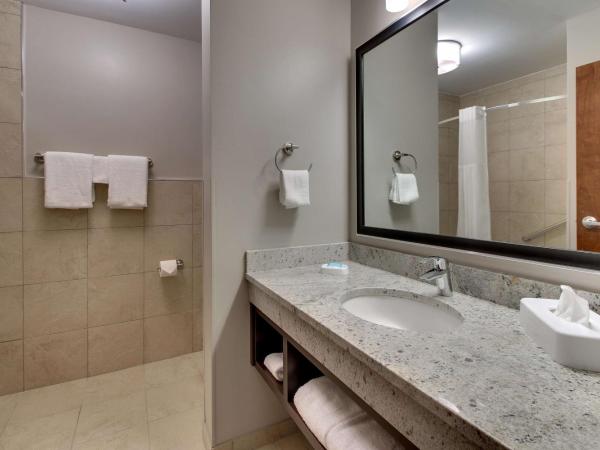 Drury Inn & Suites Columbus Polaris : photo 6 de la chambre suite deluxe avec lit king-size