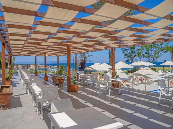 Le Bleu Hotel & Resort Kusadasi : photo 3 de la chambre chambre double ou lits jumeaux - vue sur mer