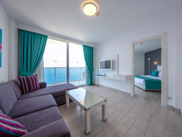 Le Bleu Hotel & Resort Kusadasi : photo 1 de la chambre suite 1 chambre - vue sur mer