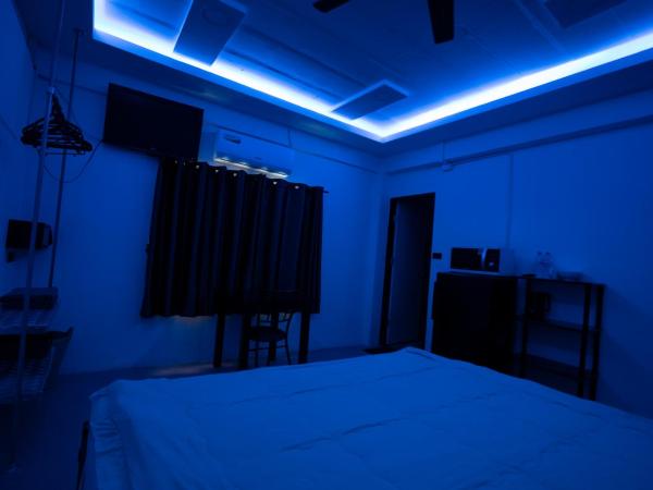 Splash Bar and Guesthouse : photo 9 de la chambre chambre double