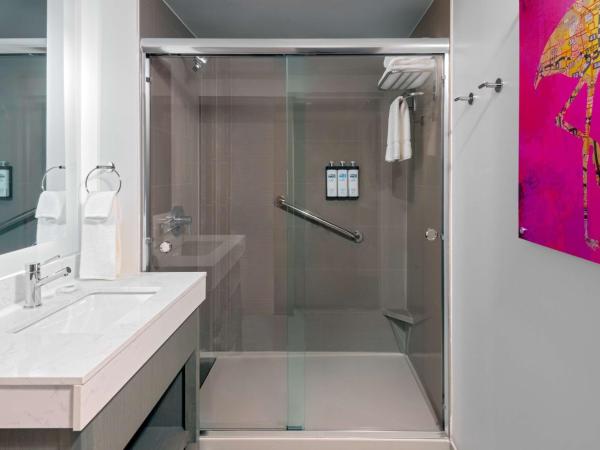 Hyatt House Orlando Airport : photo 5 de la chambre one-bedroom suite with two queen beds with kitchen and sofa bed