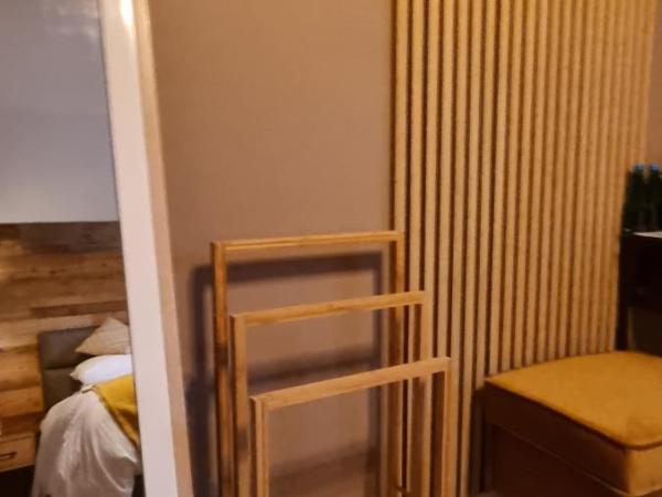 Emerald Spa Guest house : photo 10 de la chambre chambre lit king-size - vue sur jardin