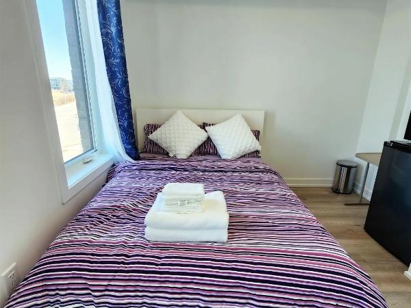 Toronto Downtown Midtown North York Newly Built Modern Bright Room : photo 2 de la chambre chambre double Économique