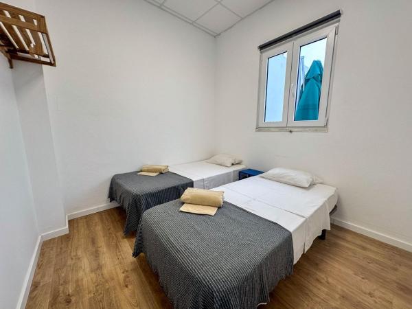 Albergaria Formosa : photo 2 de la chambre chambre lits jumeaux avec salle de bains privative séparée