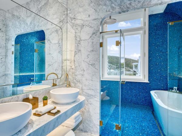 Matild Palace, a Luxury Collection Hotel : photo 6 de la chambre chambre lit king-size - vue sur rivière