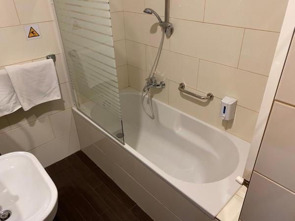 Gold Hotel Budapest : photo 5 de la chambre appartement familial Économique - annexe (4 adultes)