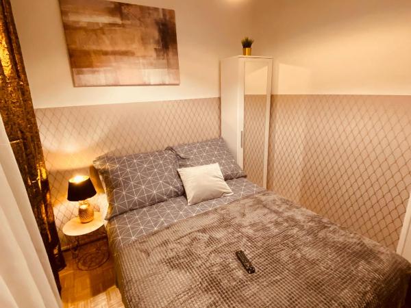 ClickTheFlat Wokalna Apart Rooms : photo 2 de la chambre chambre double avec salle de bains commune