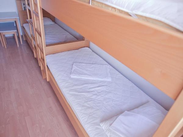 HI Hostel Zagreb : photo 4 de la chambre lit dans dortoir mixte de 4 lits