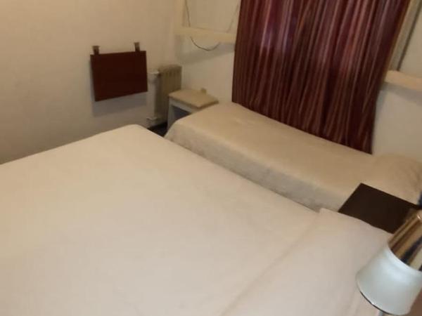 Hotel Cristal : photo 1 de la chambre chambre triple