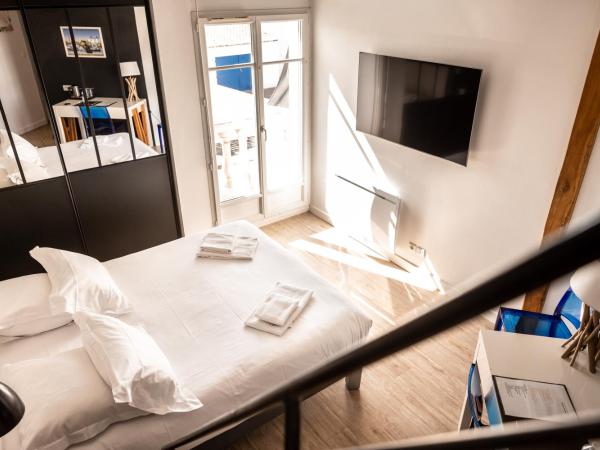 Logis Hôtel La Chaize : photo 6 de la chambre chambre familiale confort