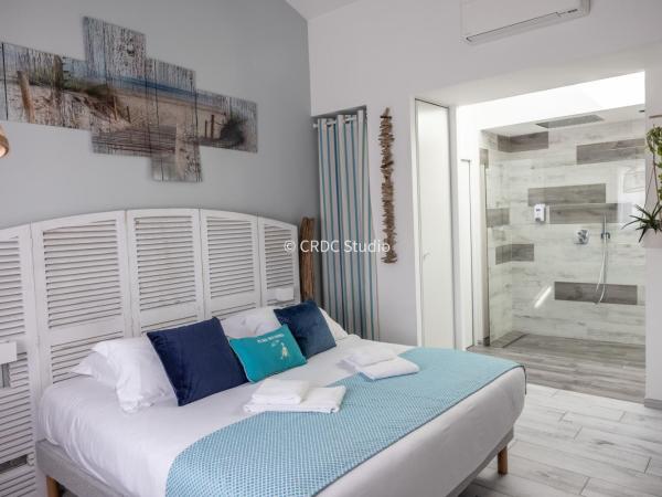 Logis Hôtel La Chaize : photo 2 de la chambre chambre double supérieure