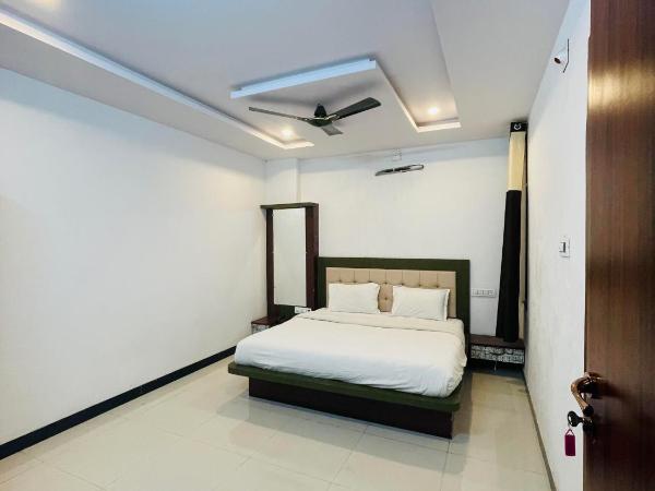 Hotel LAAKHAN BY GHUMO UDAIPUR : photo 6 de la chambre chambre double standard