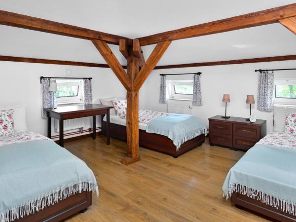 Pokoje u świętego Krzysztofa : photo 1 de la chambre chambre triple avec salle de bains privative séparée