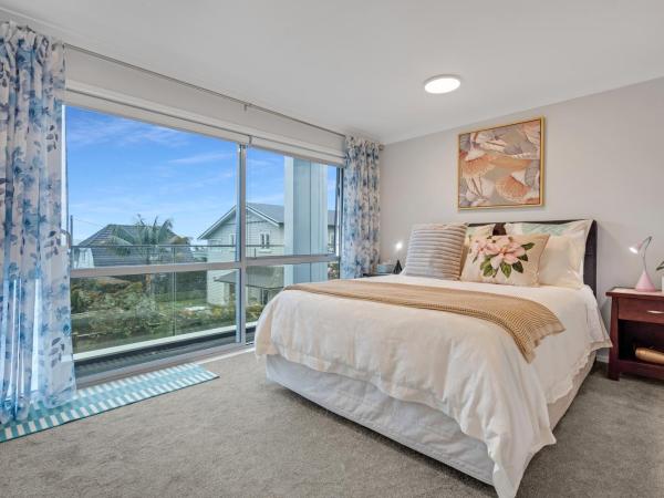 The Bays Bed & Breakfast : photo 2 de la chambre chambre double deluxe avec balcon