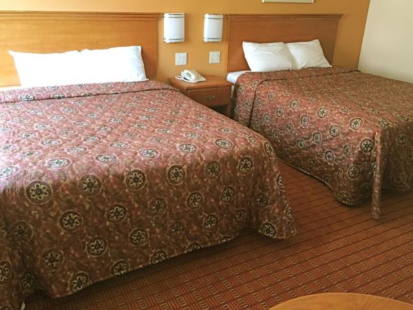 Harvey's Motel SDSU La Mesa San Diego : photo 2 de la chambre chambre avec 2 lits queen-size - fumeurs