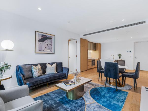 Collins House Apartments by CLLIX : photo 1 de la chambre three-bedroom apartment two bathroom apartment