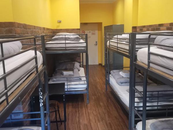 Do Step Inn Home - Hotel & Hostel : photo 4 de la chambre lit dans dortoir mixte de 8 lits 