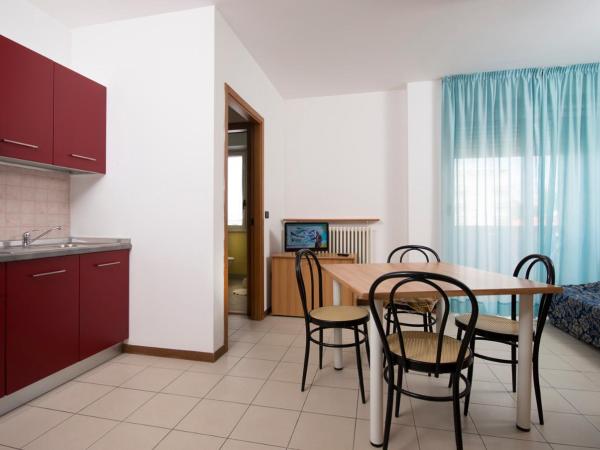 Residence Villa Azzurra : photo 2 de la chambre appartement 1 chambre