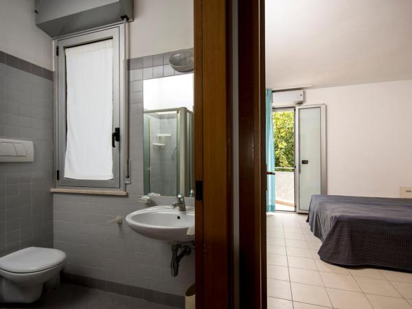 Residence Villa Azzurra : photo 3 de la chambre appartement 1 chambre