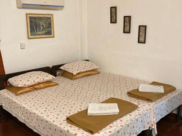 Eden Garden Farm Stay : photo 2 de la chambre chambre double avec balcon