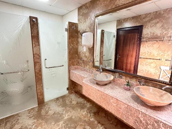 DARÏ : photo 10 de la chambre suite deluxe avec lit king-size