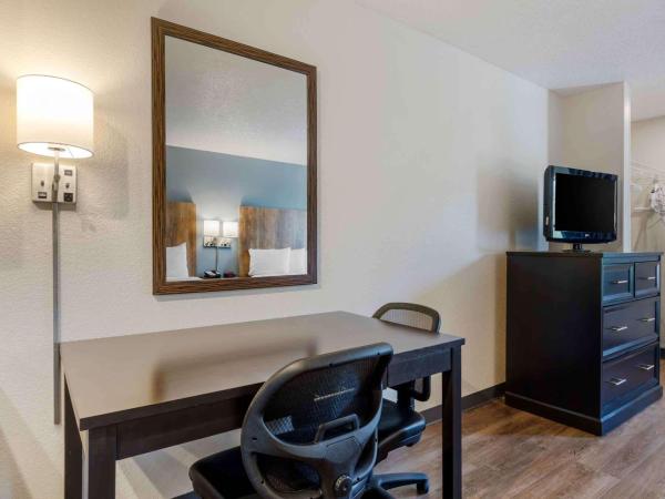 Extended Stay America Suites - Charlotte - University Place : photo 4 de la chambre studio avec 2 lits doubles - non-fumeurs