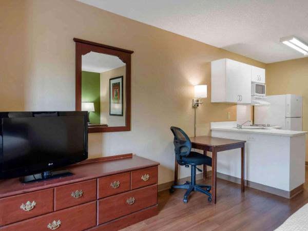 Extended Stay America Suites - Atlanta - Perimeter - Crestline : photo 4 de la chambre studio lit queen-size - non-fumeurs